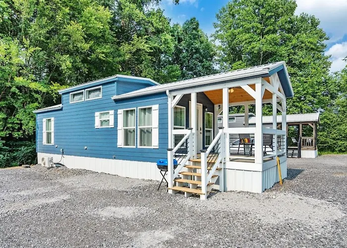 2 Villa D\'Azur Luxury Tiny House Mins To Lake Guntersville, Downtown, Firepit
